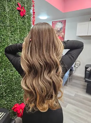Ondas y balayage por Lupita Estilista